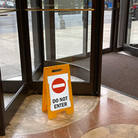 Do not enter sign for entrance